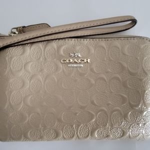Coach Wristlet Wallet Ivory